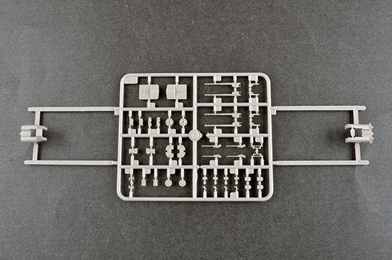 Trumpeter 03714 German Battleship Gneisenau 1/200 – zdjęcie 15