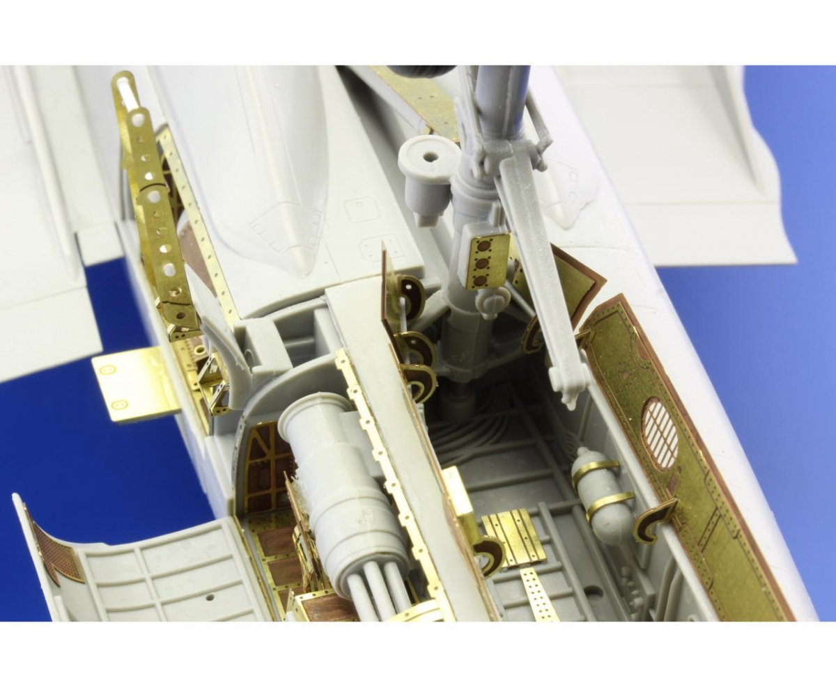 Eduard 32310 F-14D undercarriage 1/32 TRUMPETER – image 9