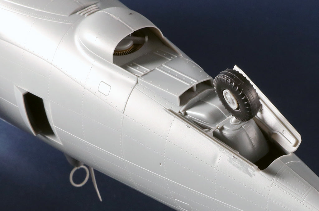 Trumpeter 02427 Republic P-47 D Thunderbolt Razorback 1/24 – zdjęcie 7