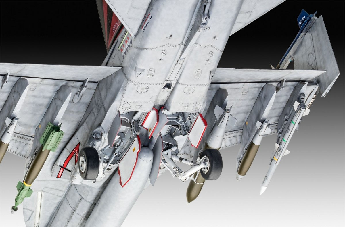 Revell 03847 F/A-18F Super Hornet biplace 1/32 – image 6