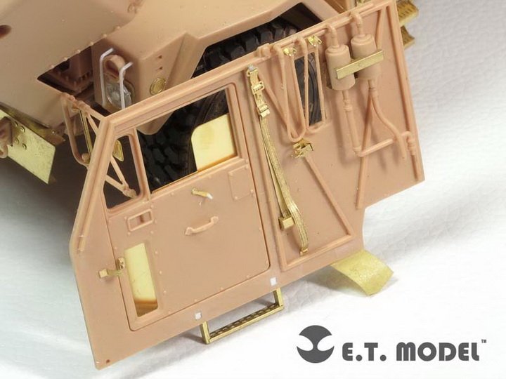 ET Model E35-132 Modern US M1070 Truck Tractor Interior (For HOBBY BOSS 85502) (1/35) – image 3