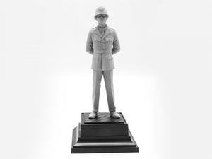 ICM 16011 British Policeman 1/16 – immagine 5