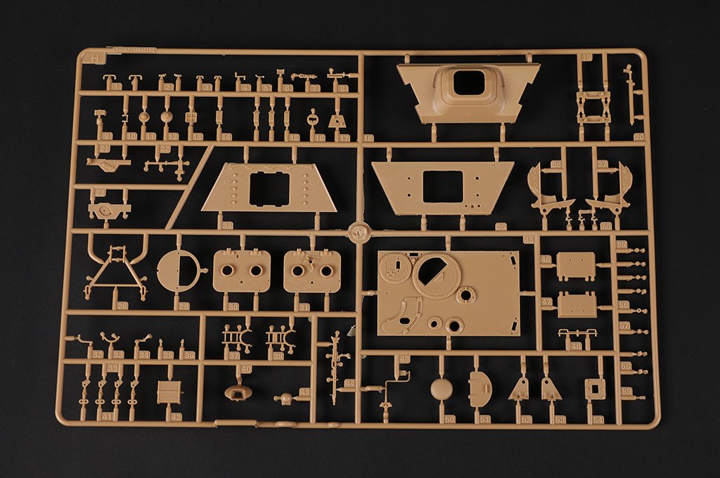 Hobby Boss 84562 German &amp;quot;Tiger&amp;quot; tank destroyer (Henschel type) 1/35 – Bild 6