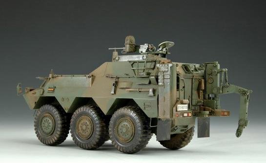 Trumpeter 00330 JGSDF NBC Detection Vehicle 1/35 – obrázek 5