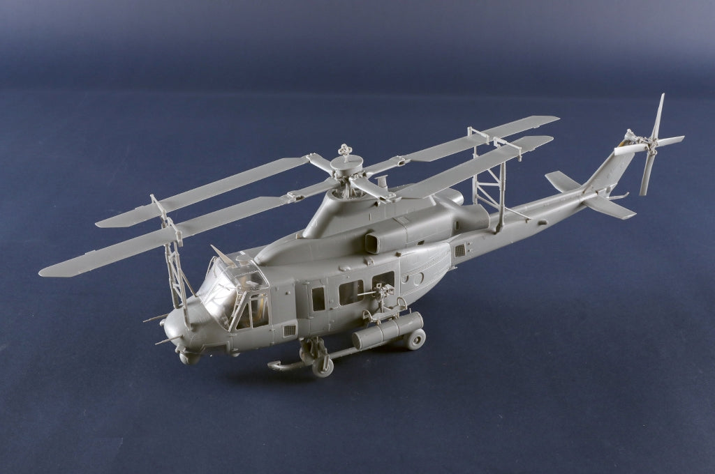 Trumpeter 05118 UH-1Y Venom 1/35