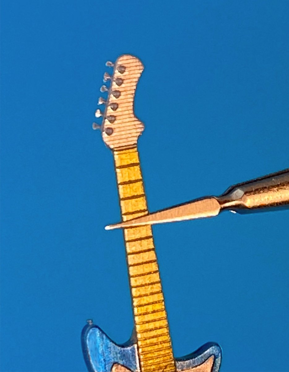 Point of no Return 3523033 Electric guitar and amplifier 1/35 – image 29