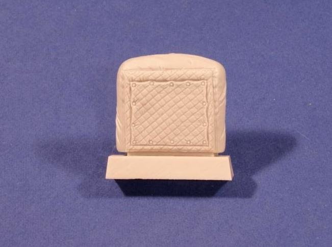 Panzer Art RE35-162 Cooler mask with canvas cover for Bussing-NAG 4500L 1/35 – image 2