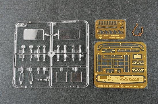 Trumpeter 01065 MAZ-537G Late Production type with ChMZAP-9990 semi-trailer 1/35 – obrázek 17