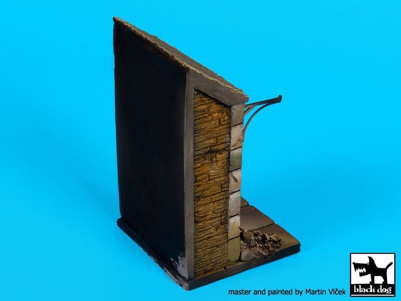 Black Dog D35073 House door base 1/35 – image 2