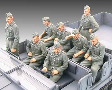Tamiya 35239 German 18-Ton Heavy Half-Track FAMO 1/35 – Bild 12
