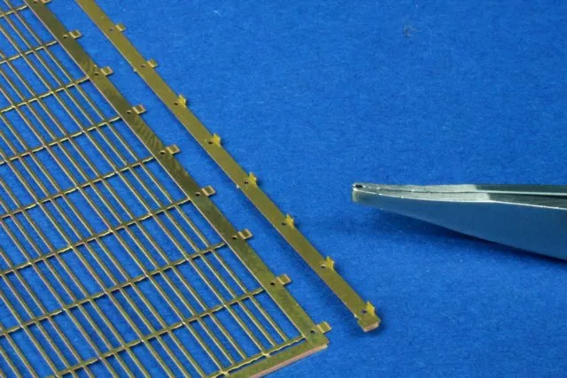 RB Model 350A01 Railings (10 x 134mm) 1/350 – Bild 6