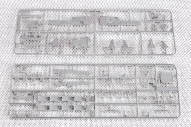 Trumpeter 05720 Russian Navy Slava Class Cruiser Moskva 1/700 – image 6