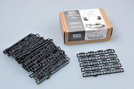 Hobby Boss 81006 Sd.Kfz 184 Elephant track 1/35 – image 2