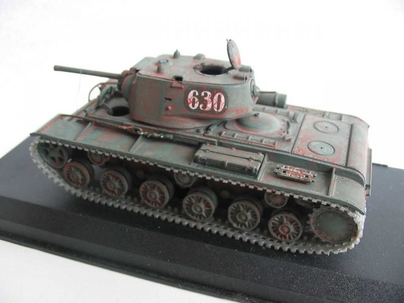 PST 72035 KV-1C Heavy Tank 1/72 – image 4
