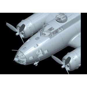 HK Models 01F002 B-17F Flying Fortress (Memphis Belle) 1/48 – image 2