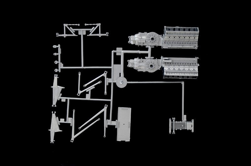 Italeri 4704 ALFA ROMEO 179 - 179C 1/12 – image 30