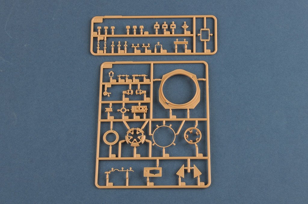 Hobby Boss 80151 German Type III/IV Hybrid Chassis Tank Small Turret 1/35 – image 6