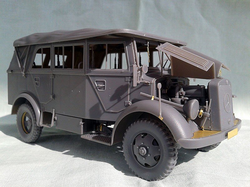 Miniart 35147 L1500A Kfz.70 German Personnel Car 1/35 – image 8