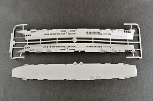 Trumpeter 06713 HMS Ark Royal 1939 1/700 – image 6