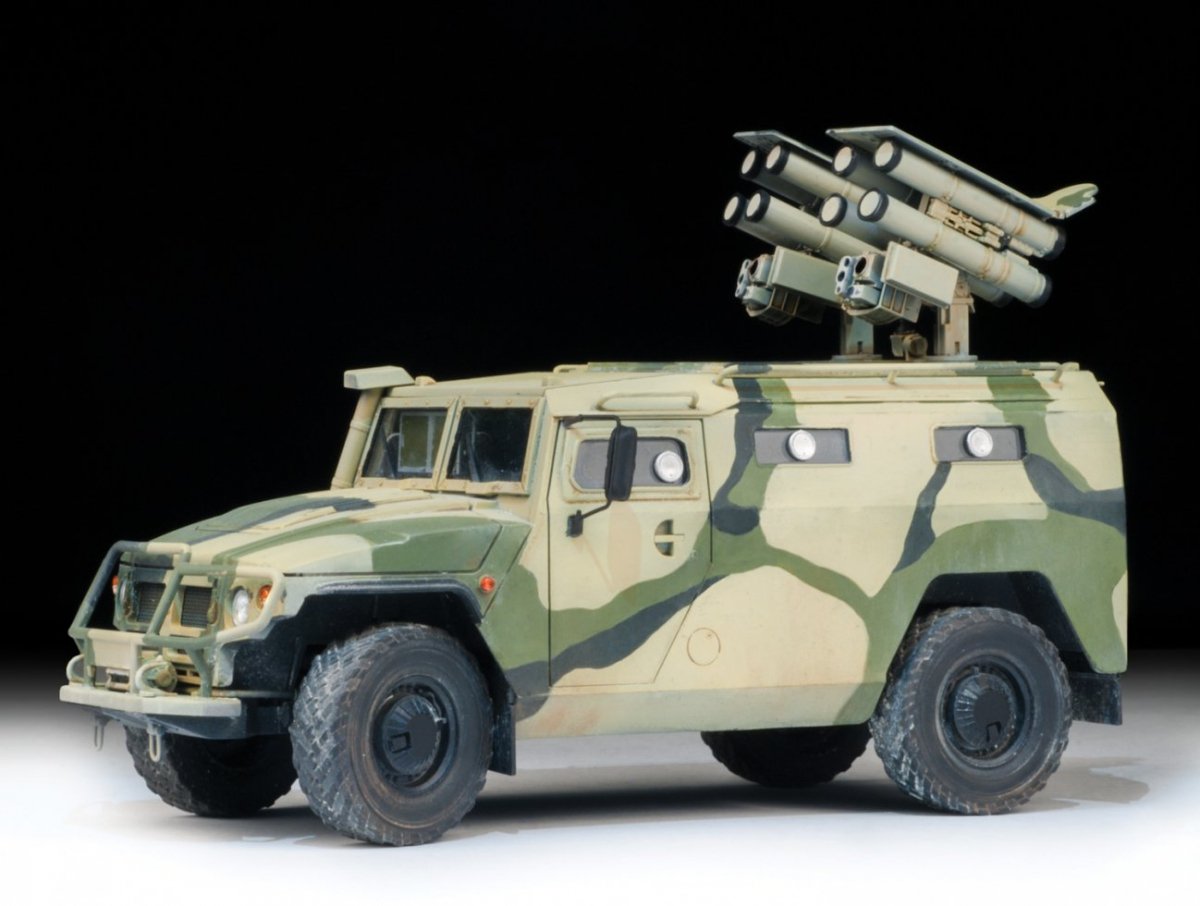 Zvezda 3682 GAZ with AT missile system Kornet D 1/35 – Bild 3