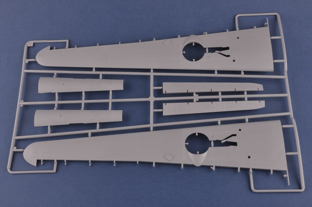 Hobby Boss 83211 B-24J Liberator 1/32 – zdjęcie 6