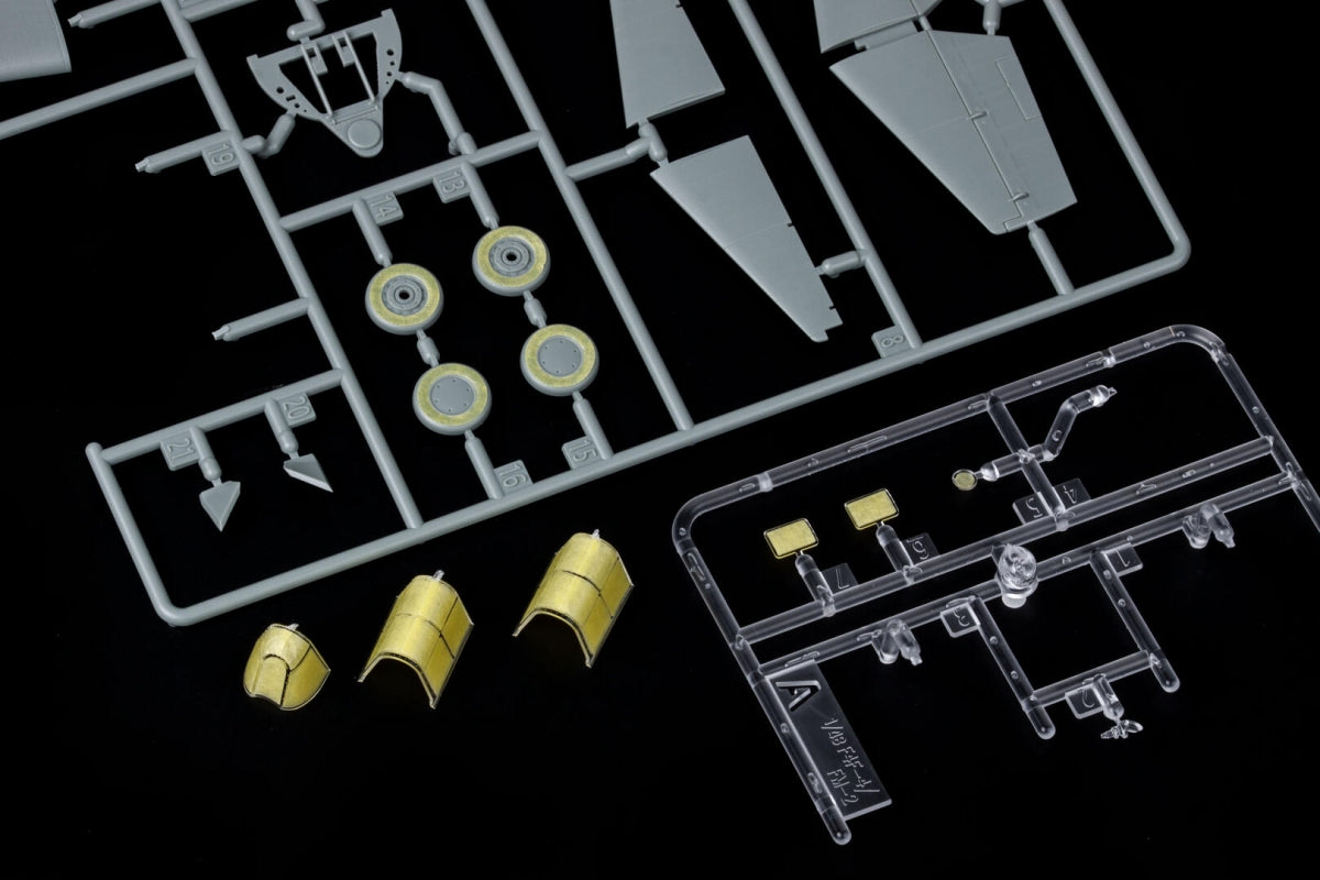 Eduard EX1095 F4F-4 TFace Academy 1/48 – obrázek 3