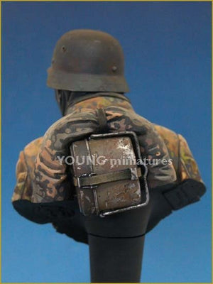 Young Miniatures YM1810 German Waffen SS Ardennes 1944(II) 1/10 – image 3