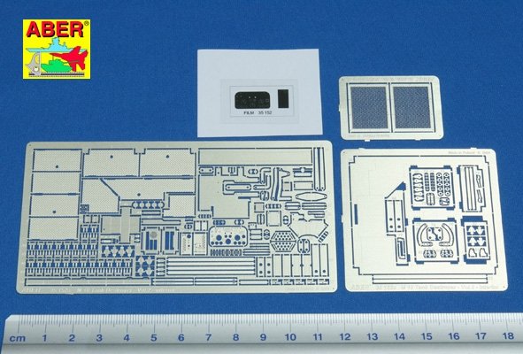 Aber 35152 American M-10 Tank Destroyer Part 2 Interior (ACA) (1/35) – immagine 2