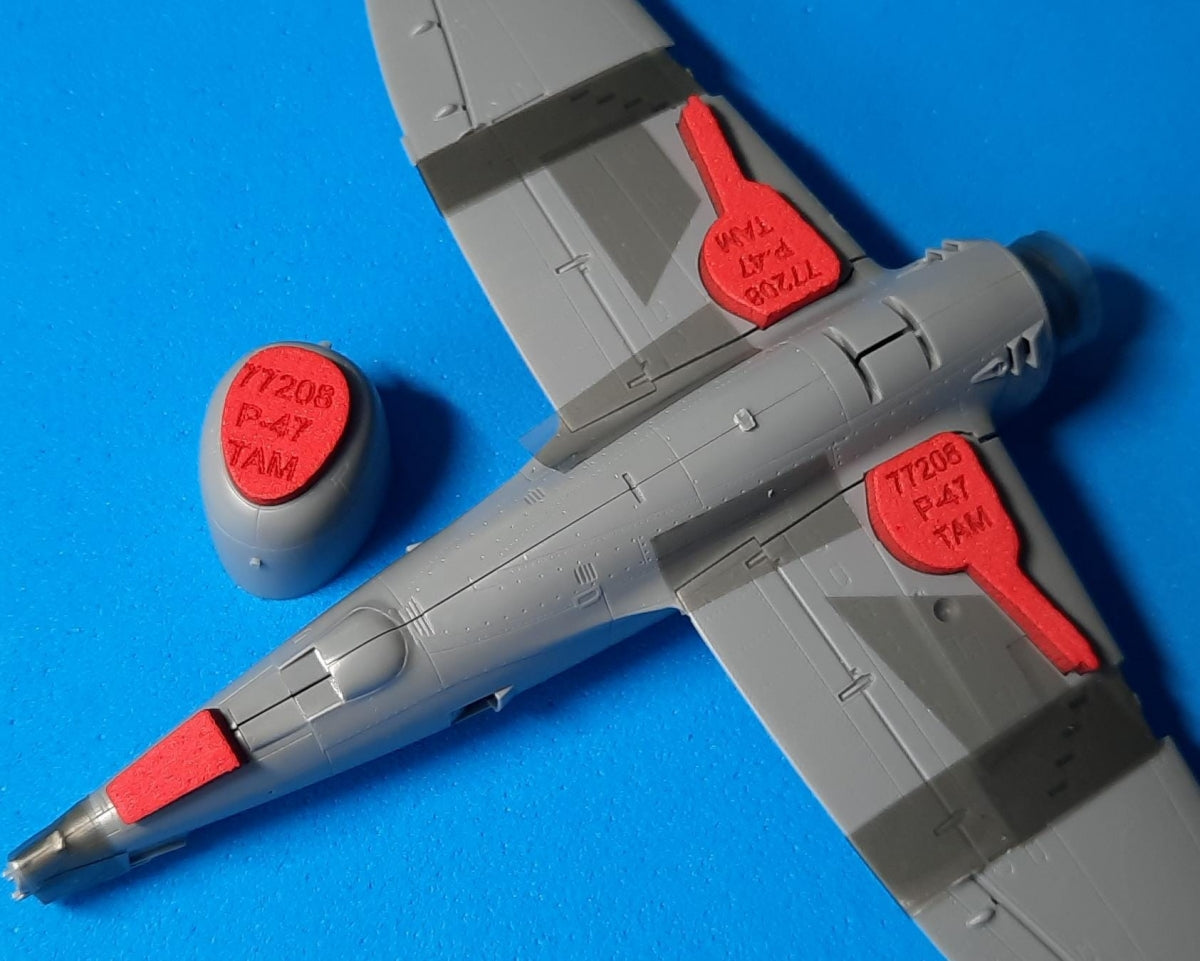 Omask 77208 P-47 Thunderbolt wheel bay plugs (for Tamiya) 1/72 – image 2