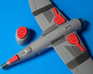 Omask 77208 P-47 Thunderbolt wheel bay plugs (for Tamiya) 1/72 – image 2