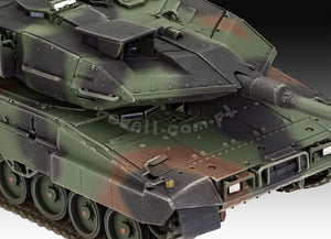 Revell 63355 Leopard 2 A7V Model Set 1/72 – image 4