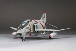 Fine Molds FP43S US Navy Jet Fighter F-4J &amp;quot;Aardvarks&amp;quot; 1/72 – image 3