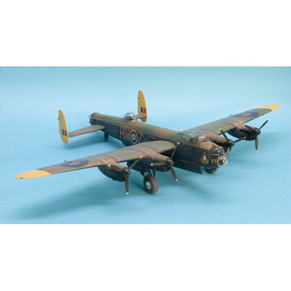 Revell 04300 Avro Lancaster Mk.I/III 1/72 – immagine 2