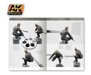 AK Interactive AK272 panzer crew uniforms painting guide l. series 02 – imagen 2