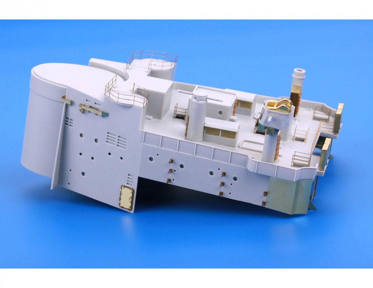 Eduard 53197 HMS Hood pt. 7 main top TRUMPETER 1/200 – image 3