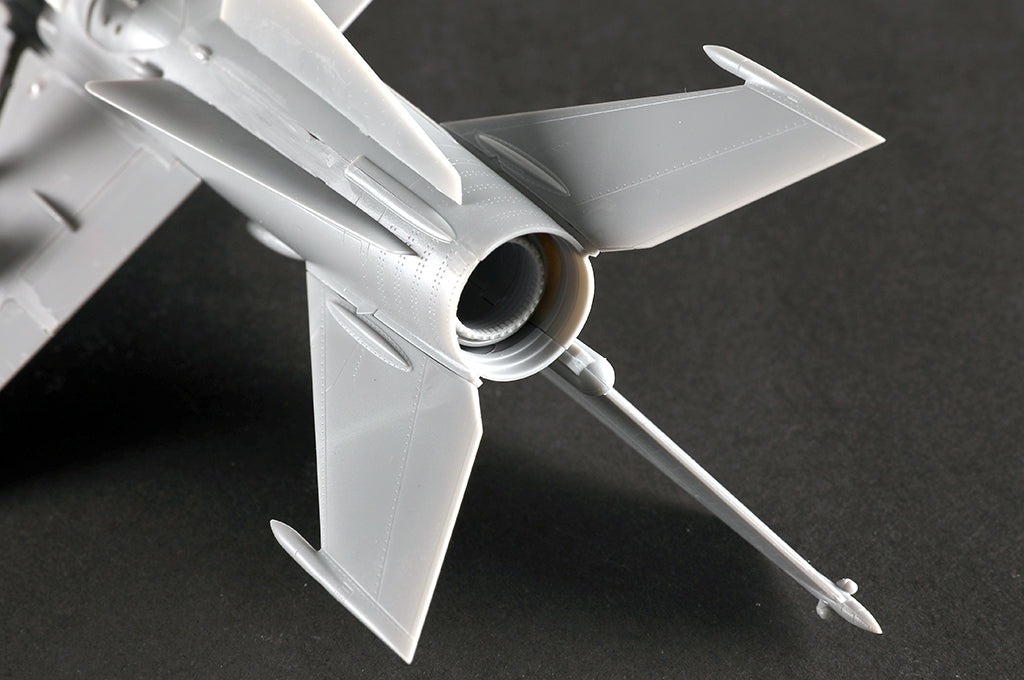 Trumpeter 02825 JJ-7A Trainer 1/48 – image 14
