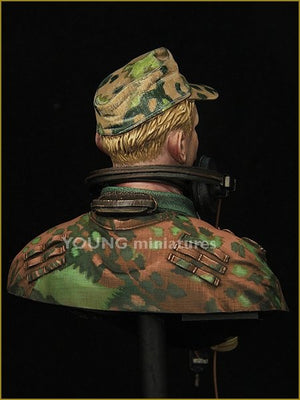 Young Miniatures YM1851 German WAFFEN SS Panzer Officer WWII 1/10 – image 5