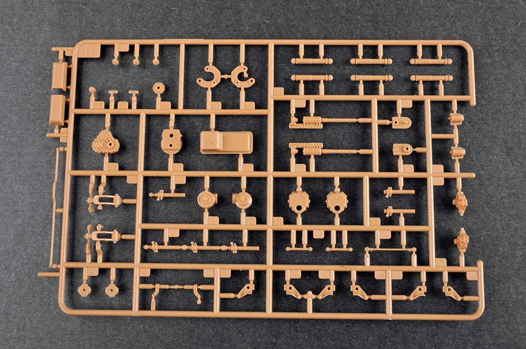 Trumpeter 01086 BAZ-6403 with ChMZAP-9990-071 trailer 1/35 – image 19