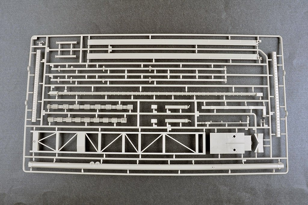 Trumpeter 01082 15U175 TEL of RS-12M1 Topol-M ICBM complex 1/35 – obrázek 24