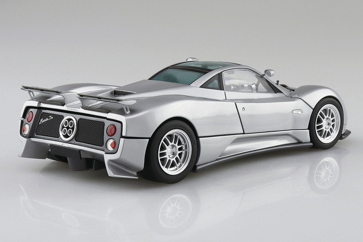 Aoshima 05602 SC7 Pagani Zonda C12S 2000 1/24 – obrázek 3