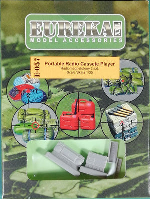 Eureka XXL E-057 Radio cassette recorders 2 pcs. 1/35