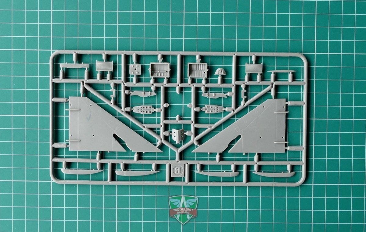 Modelsvit 72003 Analog A-144-1 (Prototype MiG21 n° 1) 1/72 – image 6