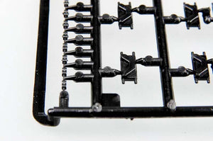Trumpeter 02036 US T85E1 track for US M24 light tank (late) (1/35) – image 4