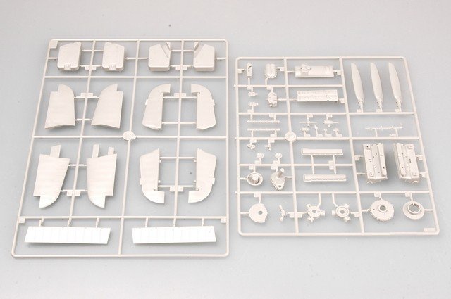 Trumpeter 02414 HURRICANE Mk.I 1/24 – Bild 7