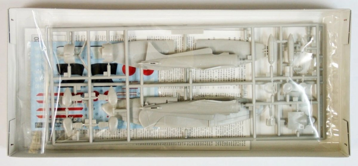 Fujimi 720418 Mitsubishi A5M4 Claude 1/72 – image 2