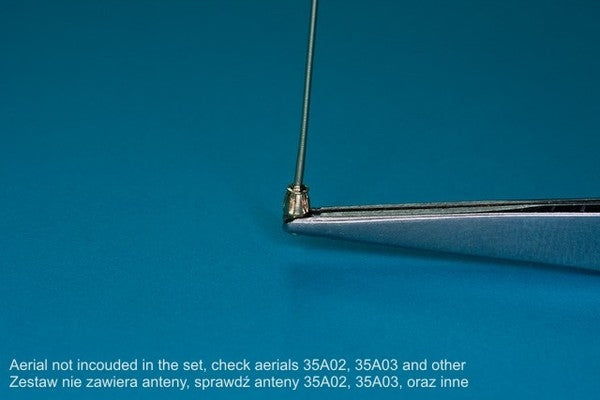 RB Model 35A15 German Antenna Base Used on Tanks During WWII 1/35