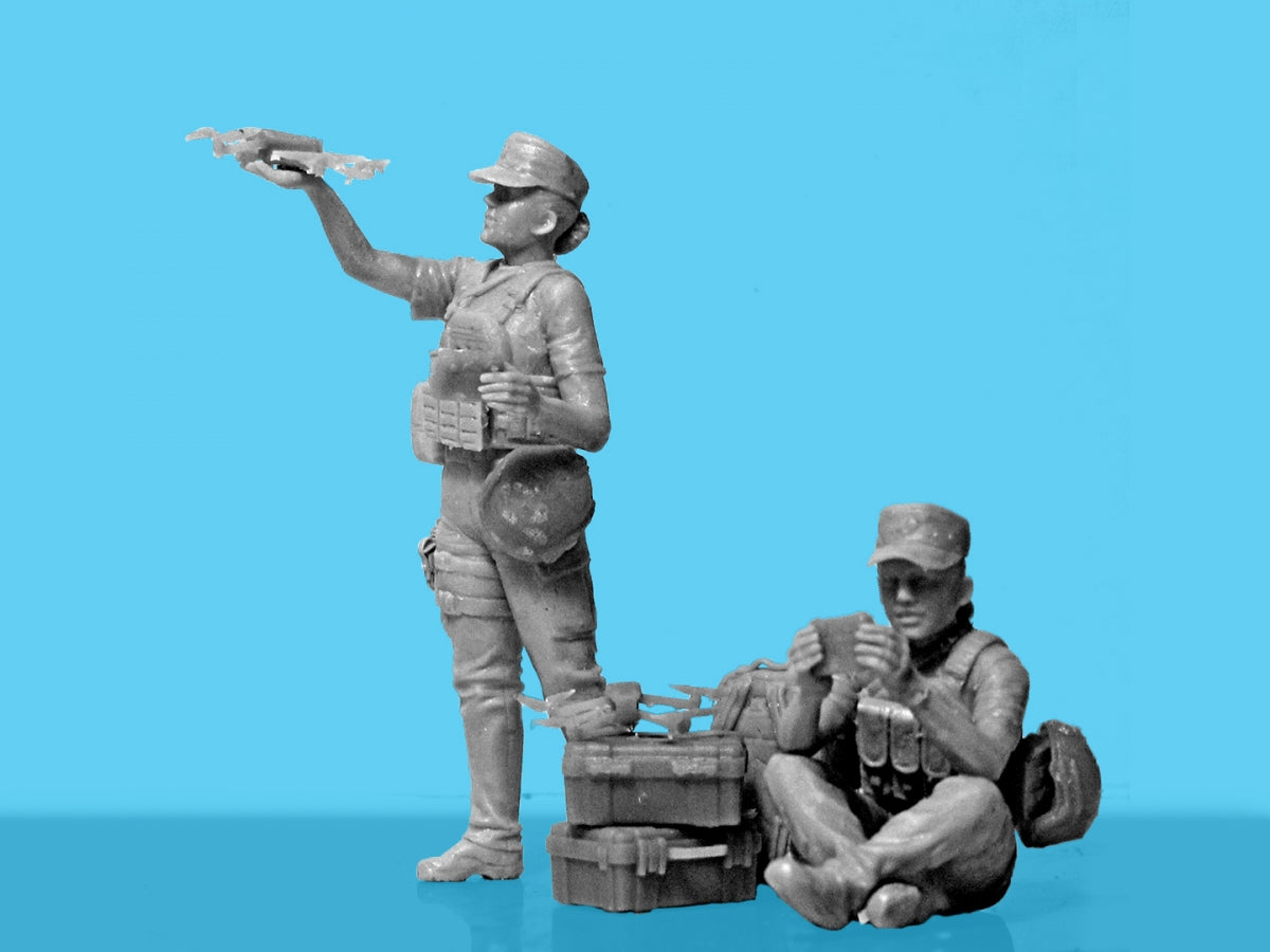 ICM 35755 “War has no gender” Servicewomen of the Armed Forces of Ukraine 1/35 – image 4