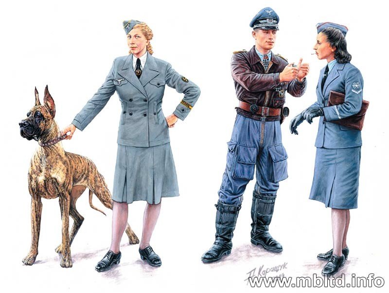 Master Box 3557 Women at war - Luftwaffe Helferinnen 1/35 – image 3