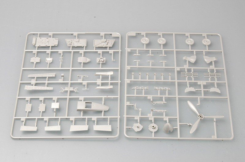 Trumpeter 02830 Soviet MiG-3 Early Version 1/48 – Bild 4