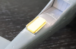Omask 74810 P-51D Mustang wheel bay plugs (for Eduard) 1/48 – obrázek 3